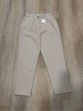 NWT L.L. Bean Original Fit Cotton High-rise pleated chinos